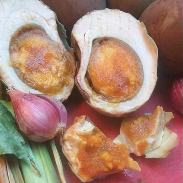

Telor asin rempah