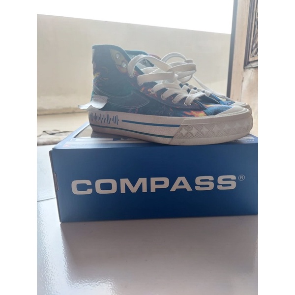 Compass X Tame Impala Spectrum 02