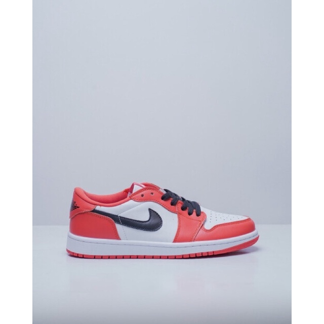 NIKE AIR JORDAN 1 LOW STARFISH/WHITE-BLACK