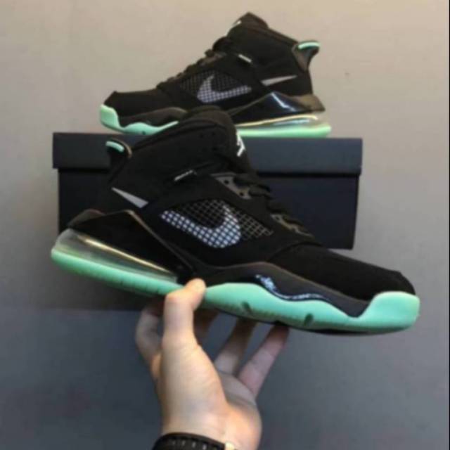 Nike Jordan 270 Marts