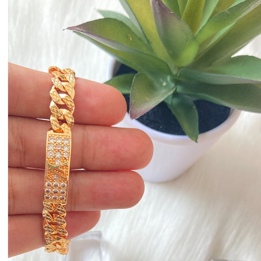 Gelang Rantai Titanium Wanita Anti Karat Xuping Lapis Emas Perhiasan Fashion Wanita Berlapis Emas KTA22-PERMATA LV