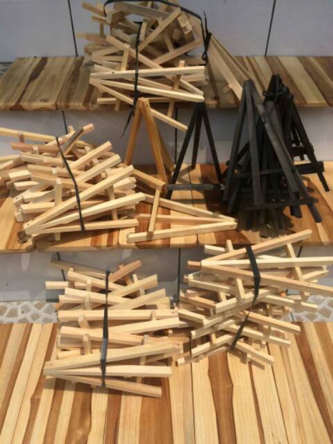 stand kayu 26x16  tripod kayu standing pigura frame souvenir jam kayu sandaran table hp