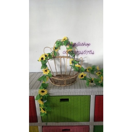 KERANJANG ROTAN PARSEL LEBARAN MODEL OVAL (34x32x36)