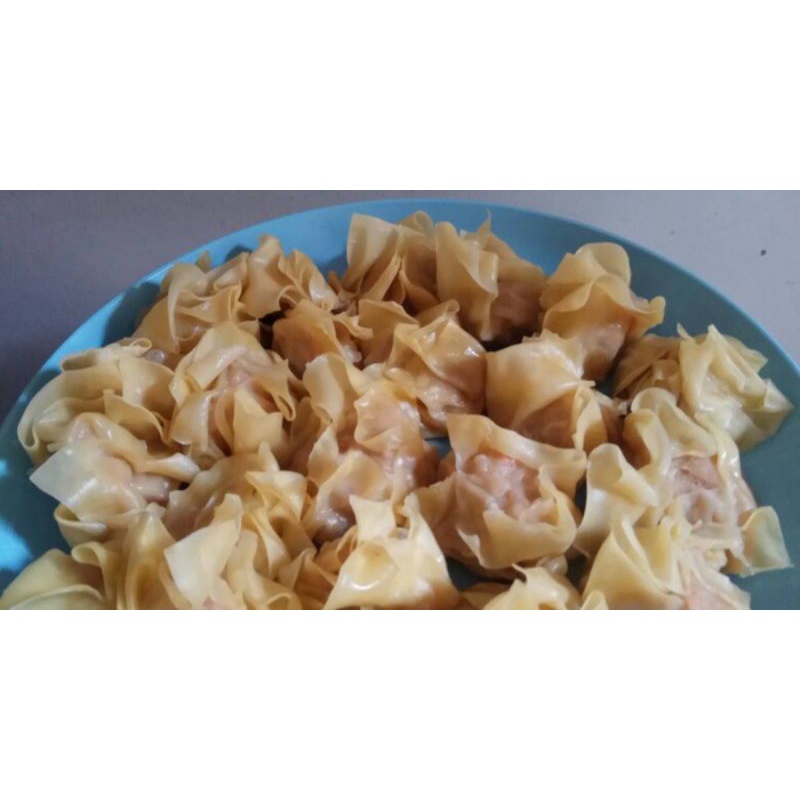 

Pangsit super adonan daging ayam dan daging sapi