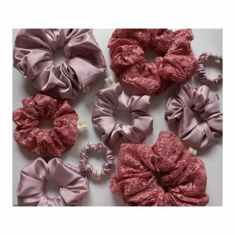 SCRUNCHIE MEDIUM JUMBO BLUDRU BRUKAT IKATAN RAMBUT AKSESORIS WANITA KUNCIRAN HANDMADE