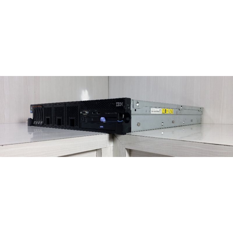 Server Ibm System X3650 M3 2UXeon E5506 x1 Ram 32Gb Hdd 600Gb