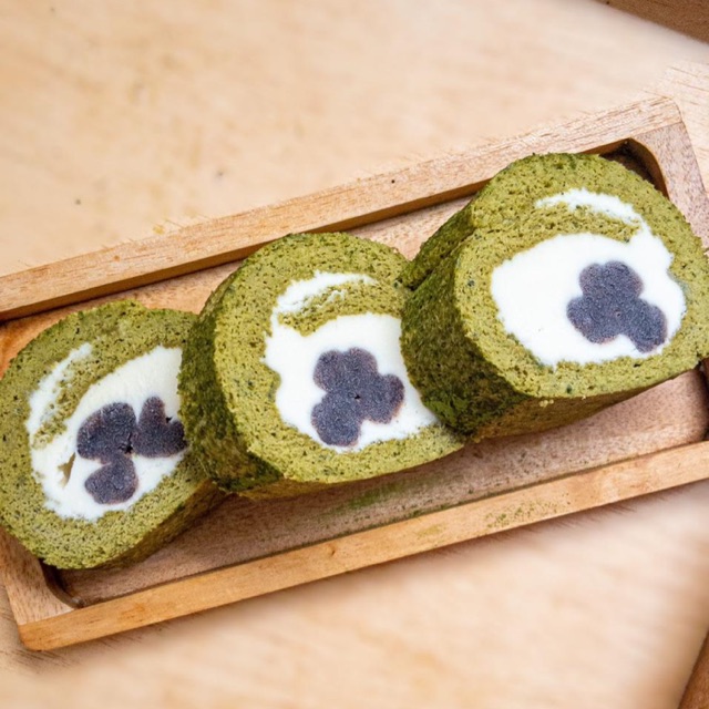 

Swiss roll / bolu gulung matcha redbean