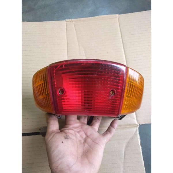 Stoplamp lampu belakang Honda Supra x lama original