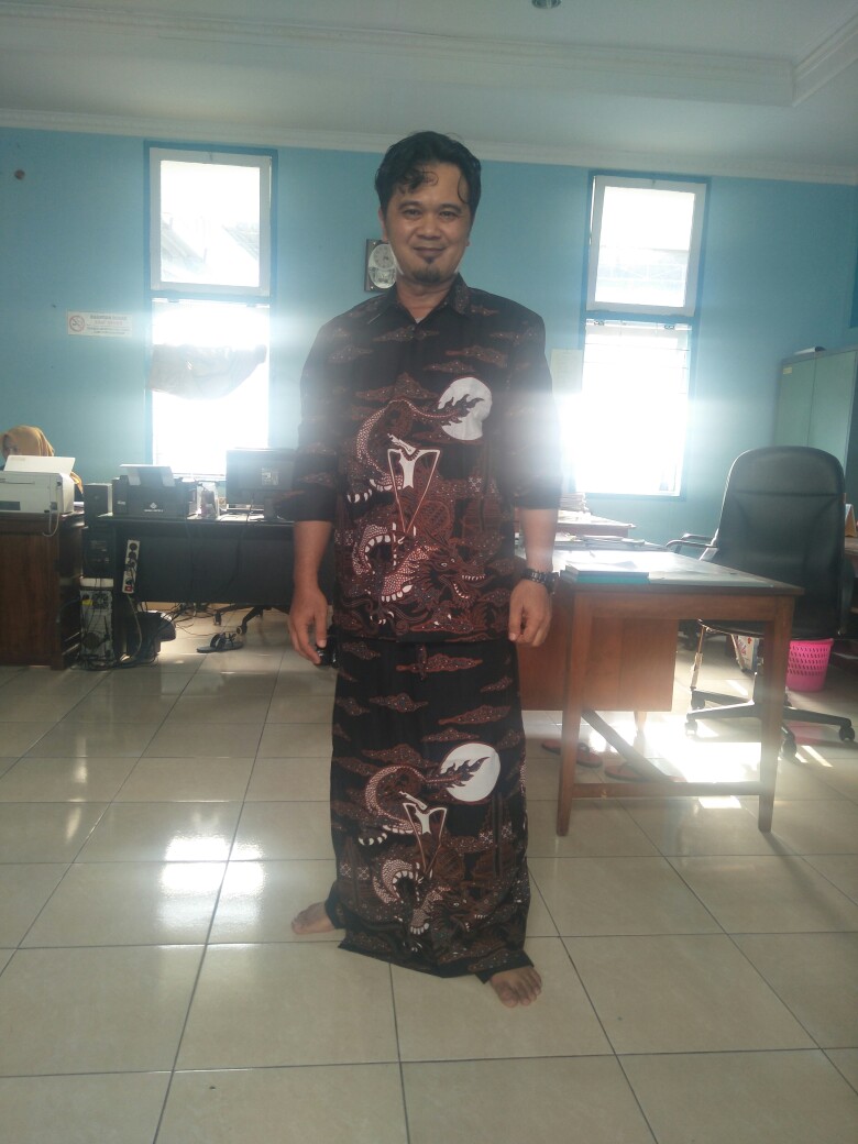 Setelan Kemeja Batik Dan Celana Sarung Lengan Panjang ,pendek Batik Solo Modern