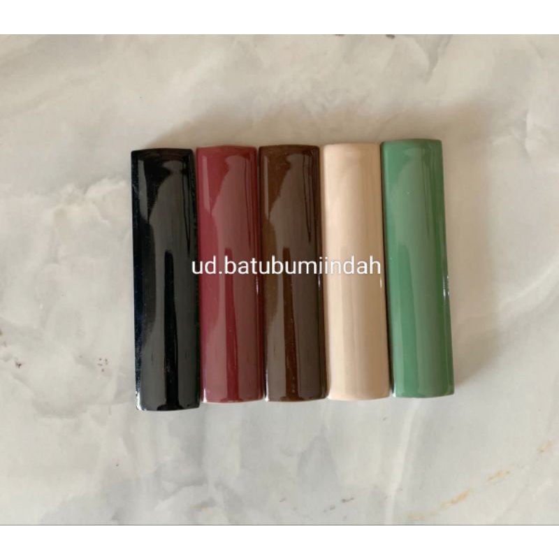 Kuku Macan / Bon Bon / List Keramik Pinggiran 10cm