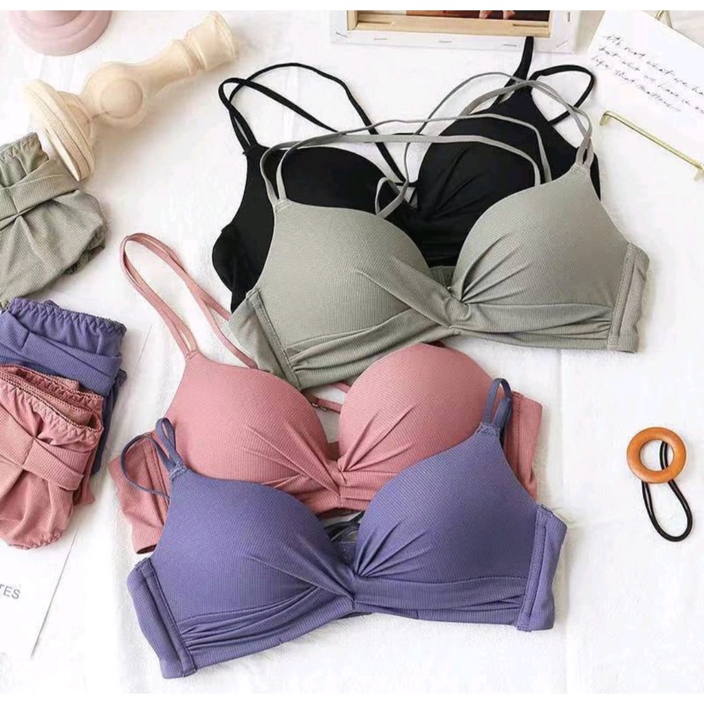 Brasay Japan Seamless Sport Push Up Bra Wanita Tanpa Kawat 9018
