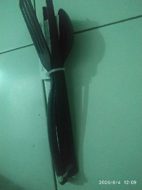 Gnarp Peralatan Masak Isi 3pcs Hitam