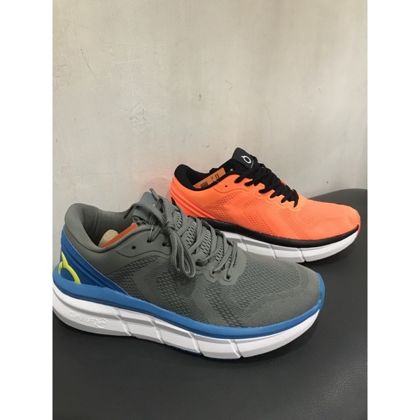 Ortuseight Sepatu Running Hyperfuse terbaru