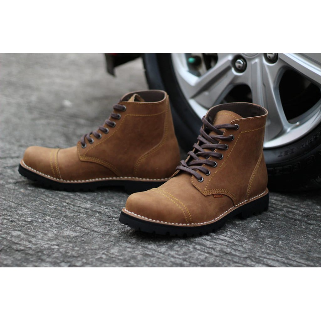 SEPATU  BOOTS PRIA DR FARIS X IRON RANGER BLACK - TAN