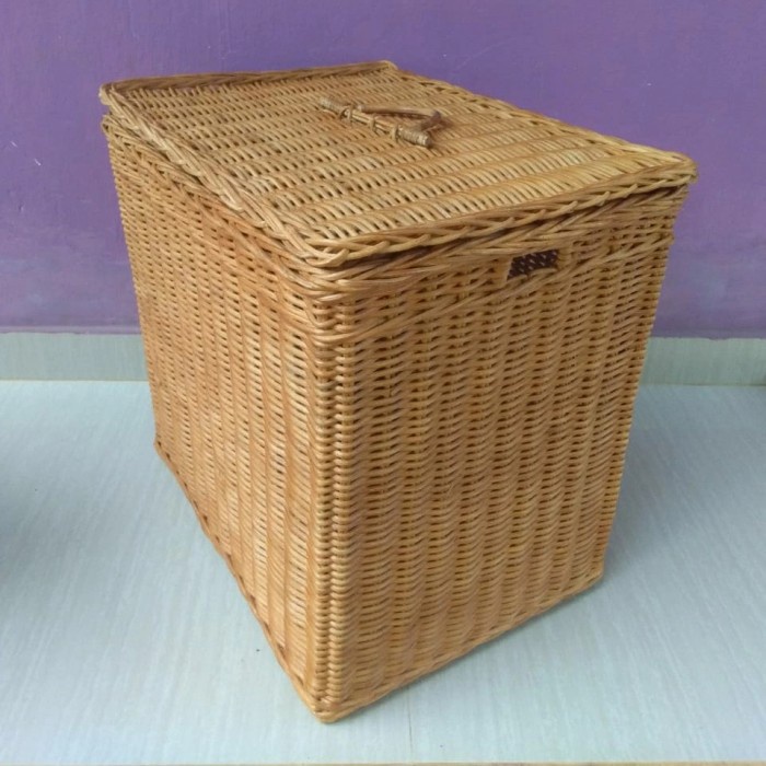 keranjang rotan persegi kotak penyimpanan tutup besar laundry 50x38x45 cm