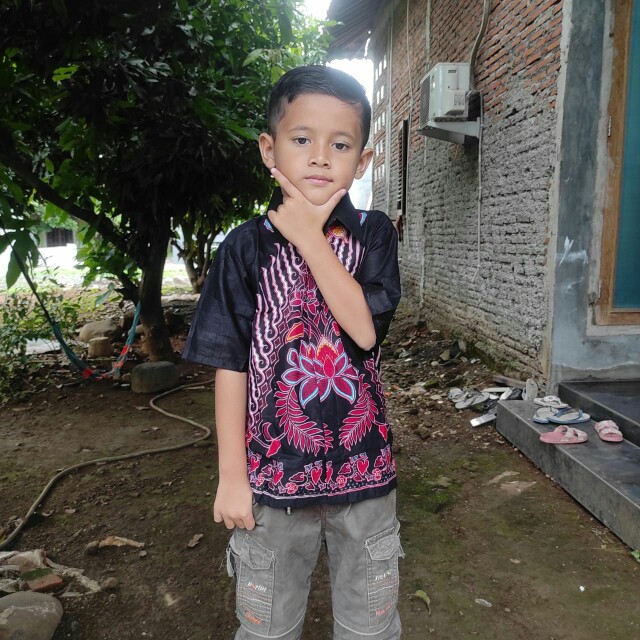 Hem Kemeja Batik Anak Cowok