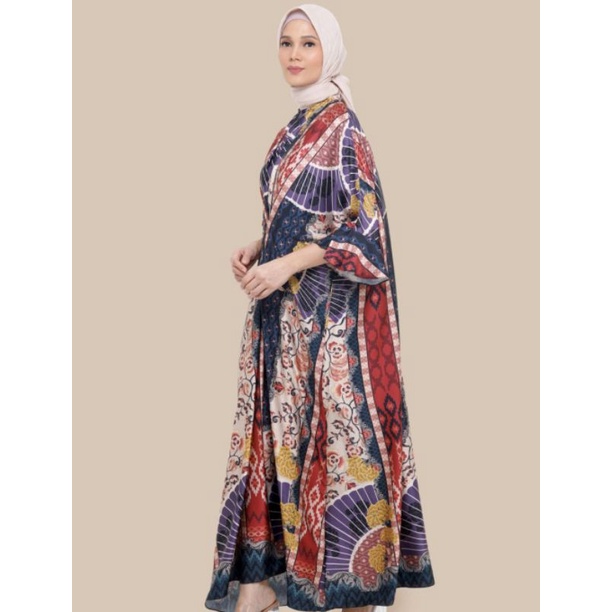 Gayatri dress wearing klamby