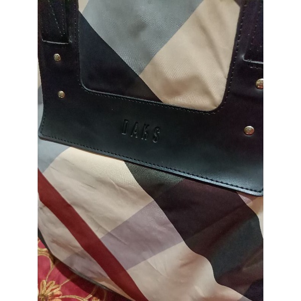 Tas Preloved DAKS