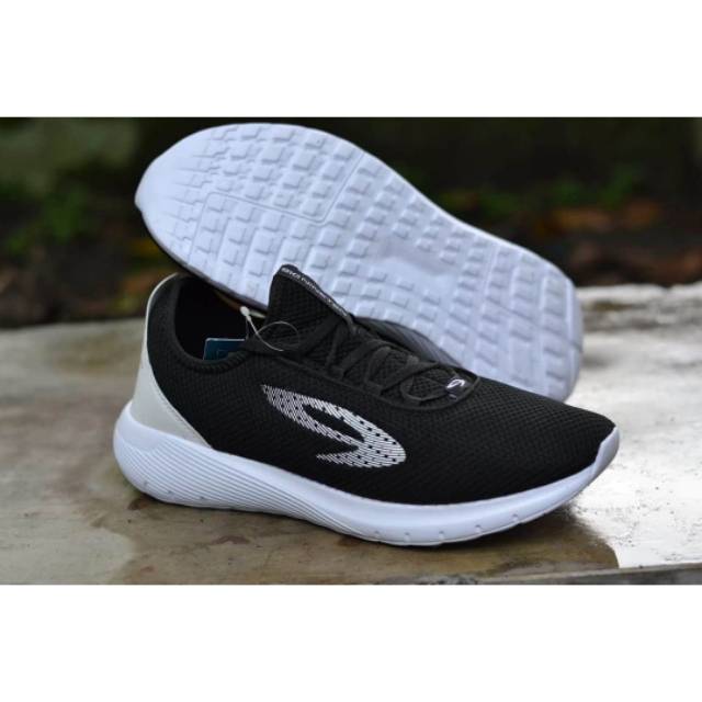 Running 910 mita black white