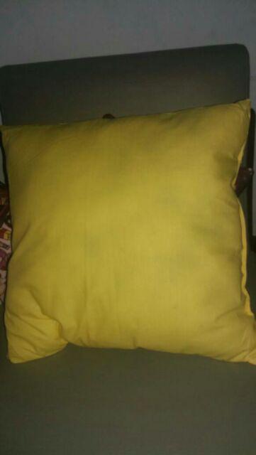 Bantal Sofa Warna Warni