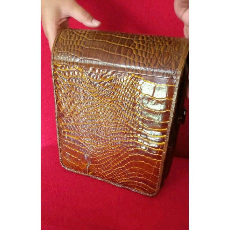 TAS PRIA BUAYA/DOMPET CEWEK/DOMPET COWOK/TAS CEWEK/TAS COWOK/KULIT BUAYA/DOMPET BUAYA/TAS KULIT