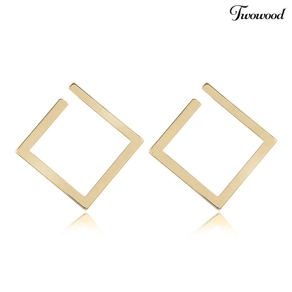 1 Pasang Anting Stud Bentuk Persegi Geometris Model Terbuka Bahan Alloy Untuk Wanita