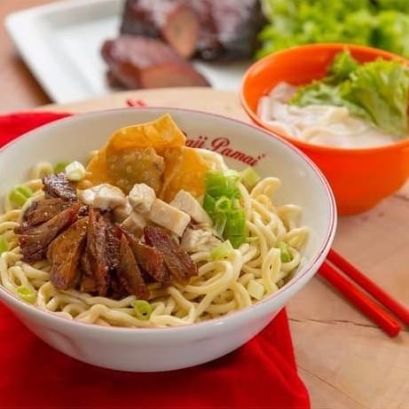 

Pangsit Mie Spesial Ujung Pandang Porsi Kecil Baji Pamai - Bakmi Babi 039