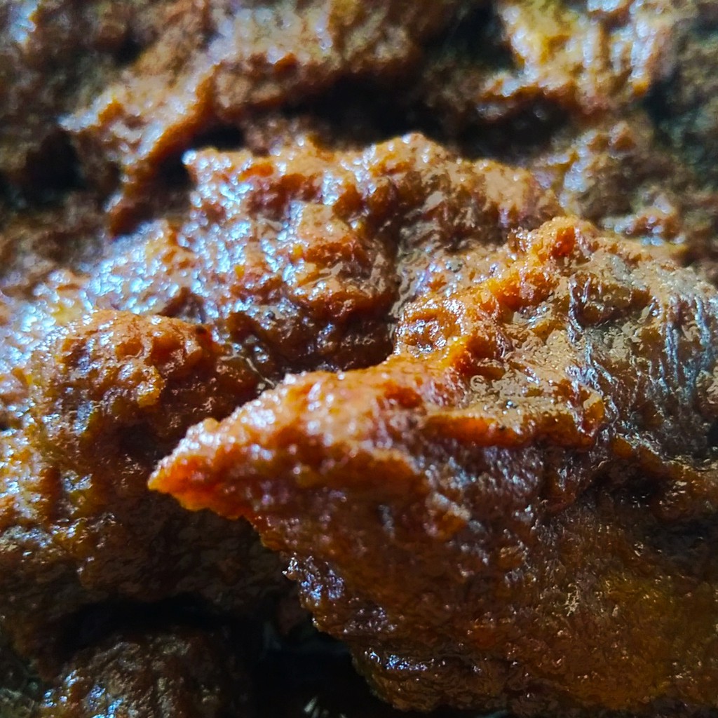 

Rendang daging Sapi Rendang Taubat 250gr