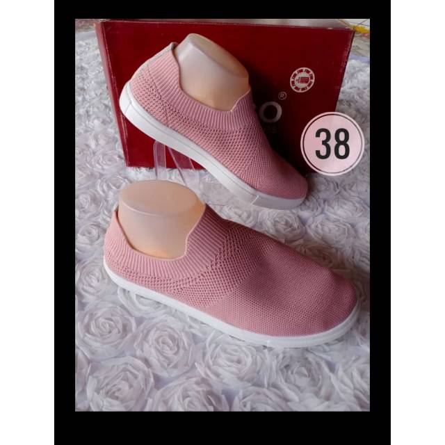 Sepatu wanita remaja fladeo size 38,sepatu slop