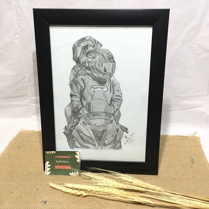 

sketsa 2 wajah || hadiah costum || kado anniversarry || free bingkai