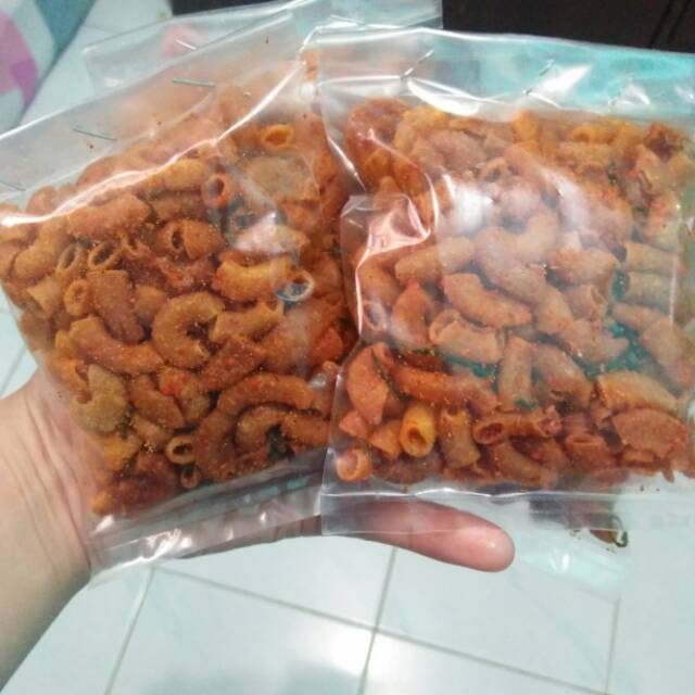 

MAKARONI/MAKRONI BANTET/BANTAT BALADO DAN PEDAS DAUN JERUK