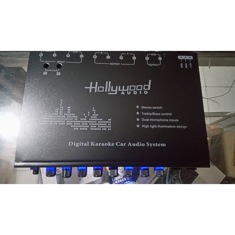 EQUALIZER / preamp MOBIL 2MIC KARAOKE HOLLYWOOD HW789S