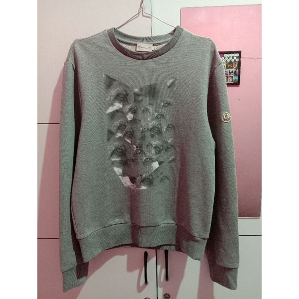 jaket bekas crewneck moncler second  preloved