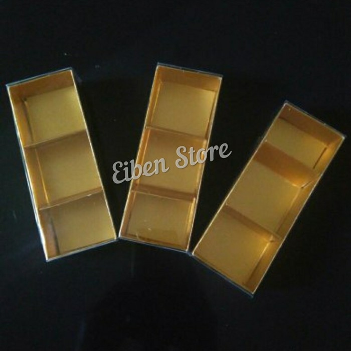 

Box Mika Coklat 11 x 4 x 2,5cm Sekat 3 Gold Color isi-10pcs