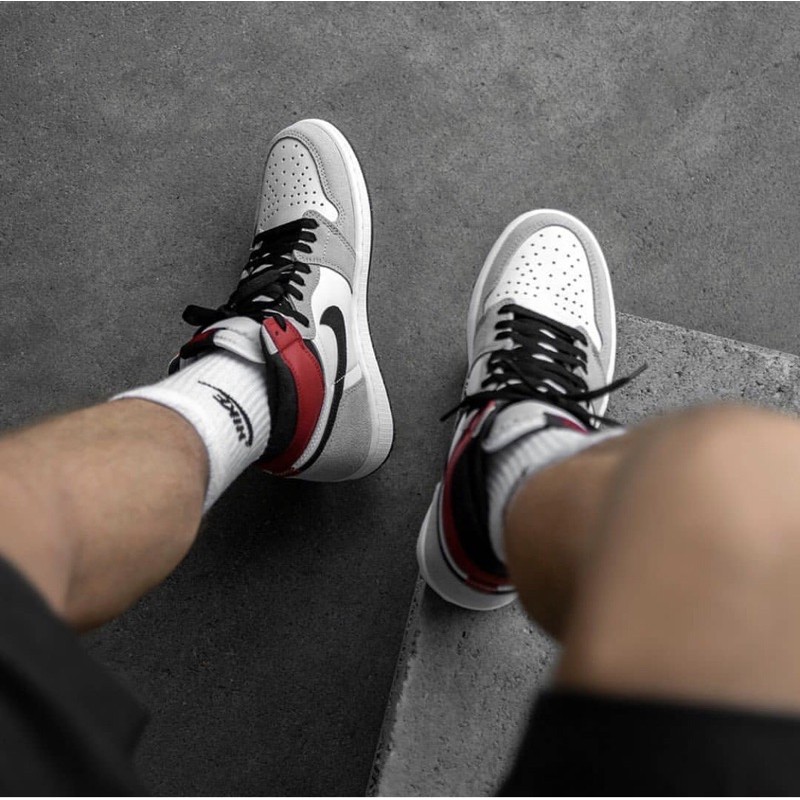 jordan 1 light smoke grey