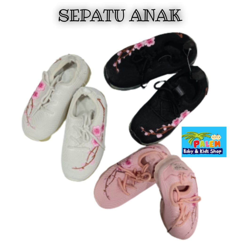 Sepatu Dengan Motif Yang Menarik Termurah