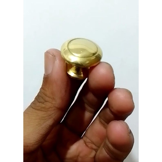 WRT kaki tebok bahan kuningan