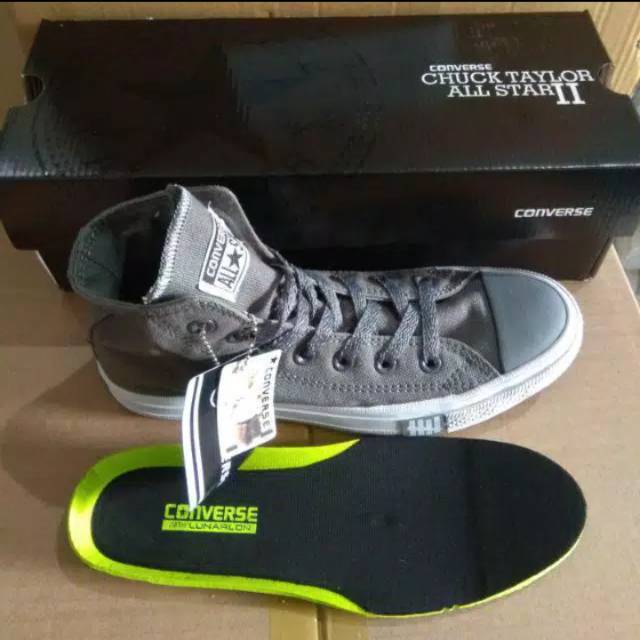 Sepatu Converse all star CT2 Flash tinggi undefeated murah berkualitas