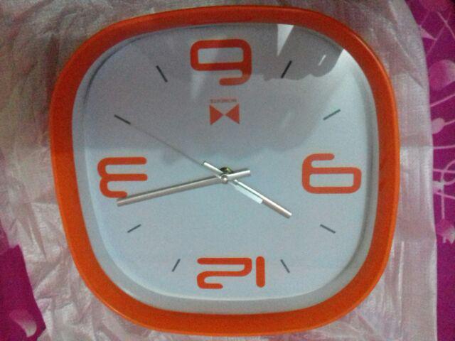 Jam Dinding Murah Ym-785  Diameter 23 Cm (07906/07907/08258/08259)
