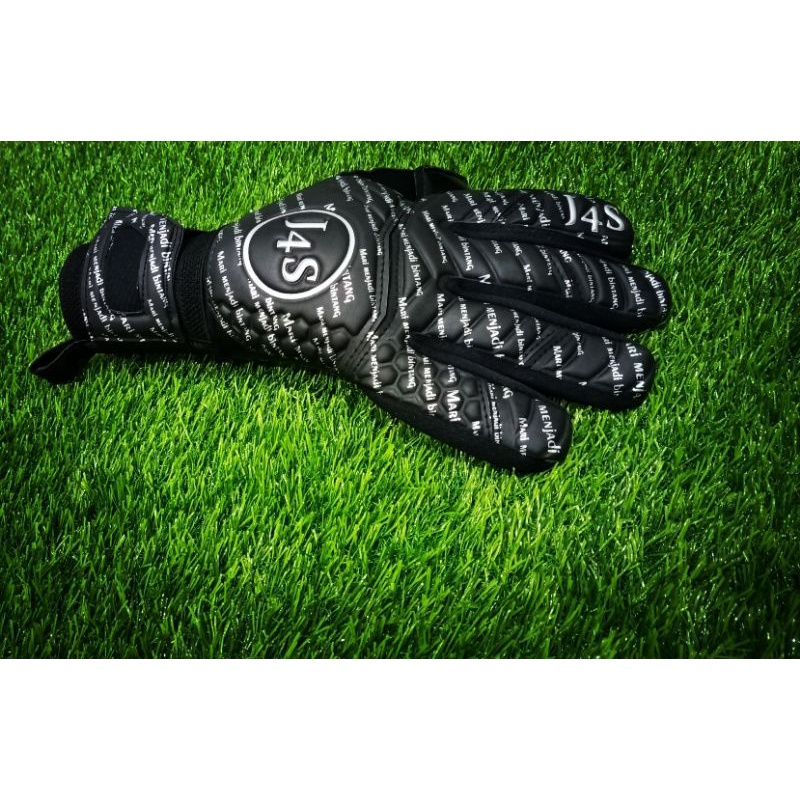 READY ....glove j4s_indonesia champion series blackout #glovegoalkeeper #sarungtangankiper