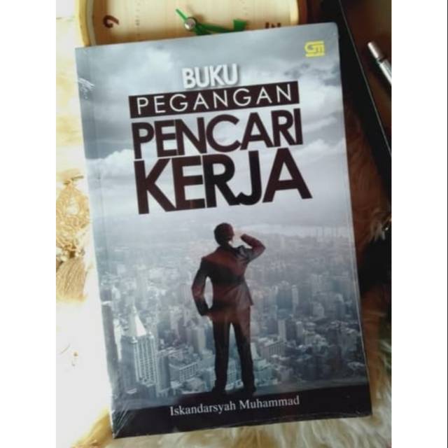BUKU PEGANGAN PENCARI KERJA