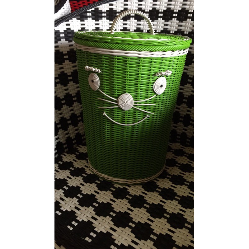 Keranjang Bulat Tutup Serbaguna Rotan sintetis