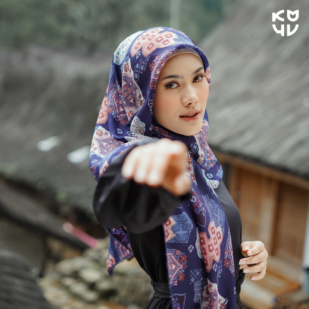 KOYU HIJAB ETHNIK WONDERLAND SQUARE NEW