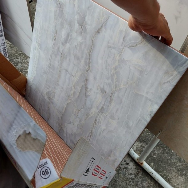 Keramik Lantai Motif Marmer 60x60 Glossy / Keramik 60x60 Random Kilap