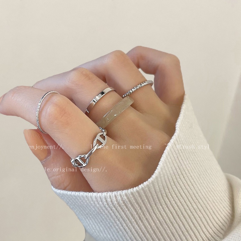 Set Cincin Rantai Mutiara Bentuk Hati Bahan Resin Alloy Gaya Retro Untuk Wanita