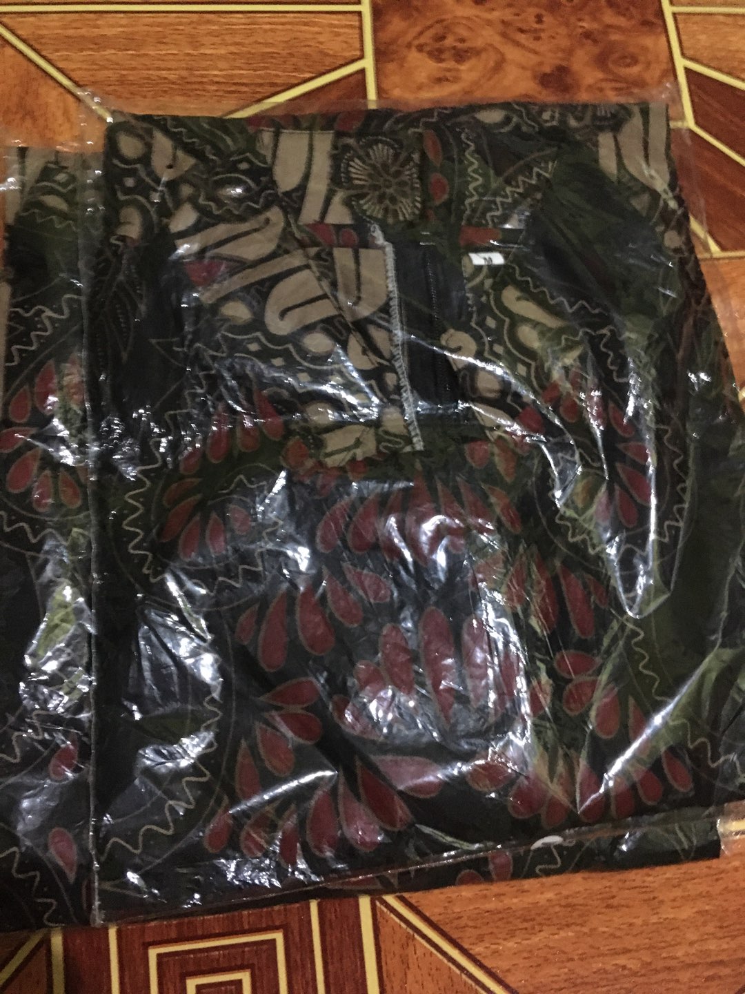 Couple Batik Tunik Modern Seragam Kerja Kantor Lengan Panjang Terbaru