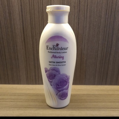 Enchanteur Perfumed Body Lotion Whitening Satin Smooth Charming Romantic Alluring 200 ml