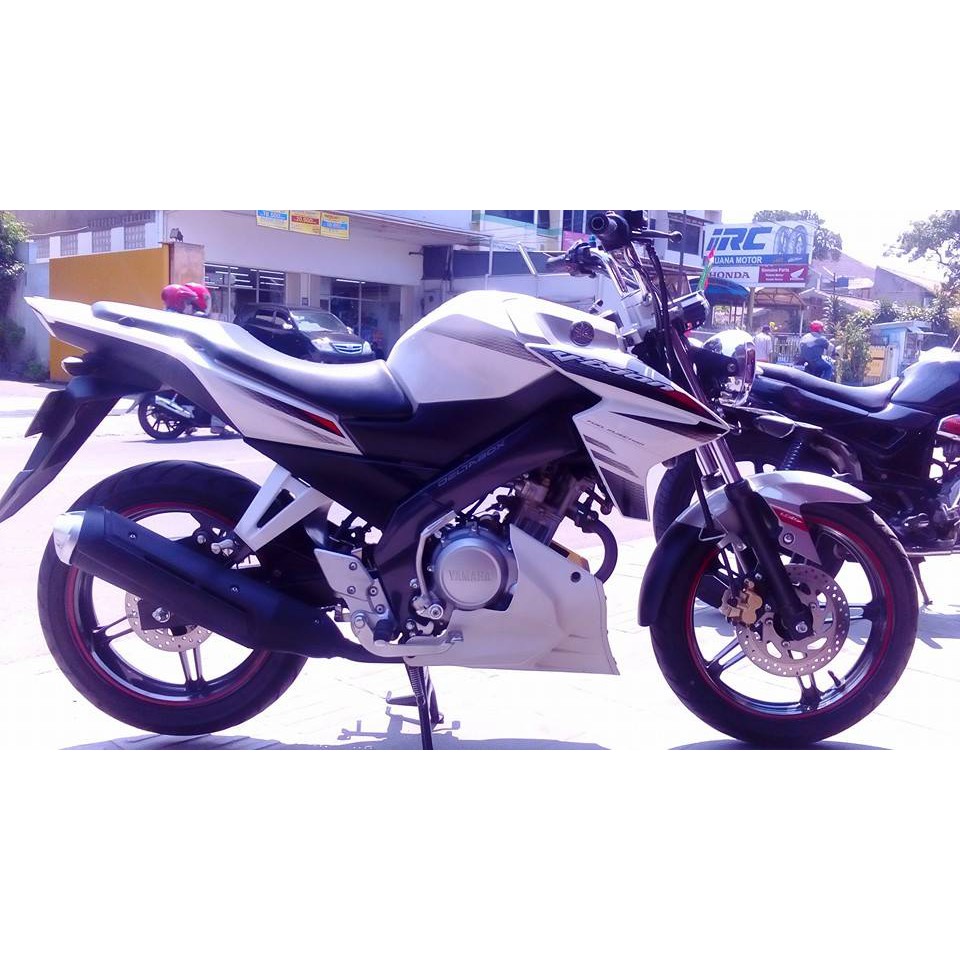 Jual Braket Pesek New Vixion Set Headlamp Tiger Revo Braket Lampu Bulat New Vixion Set Lampu Tiger Revo Indonesia Shopee Indonesia