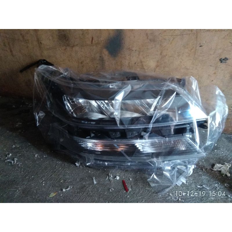 Headlamp Lampu Depan new avanza/Xenia 2018- 2020