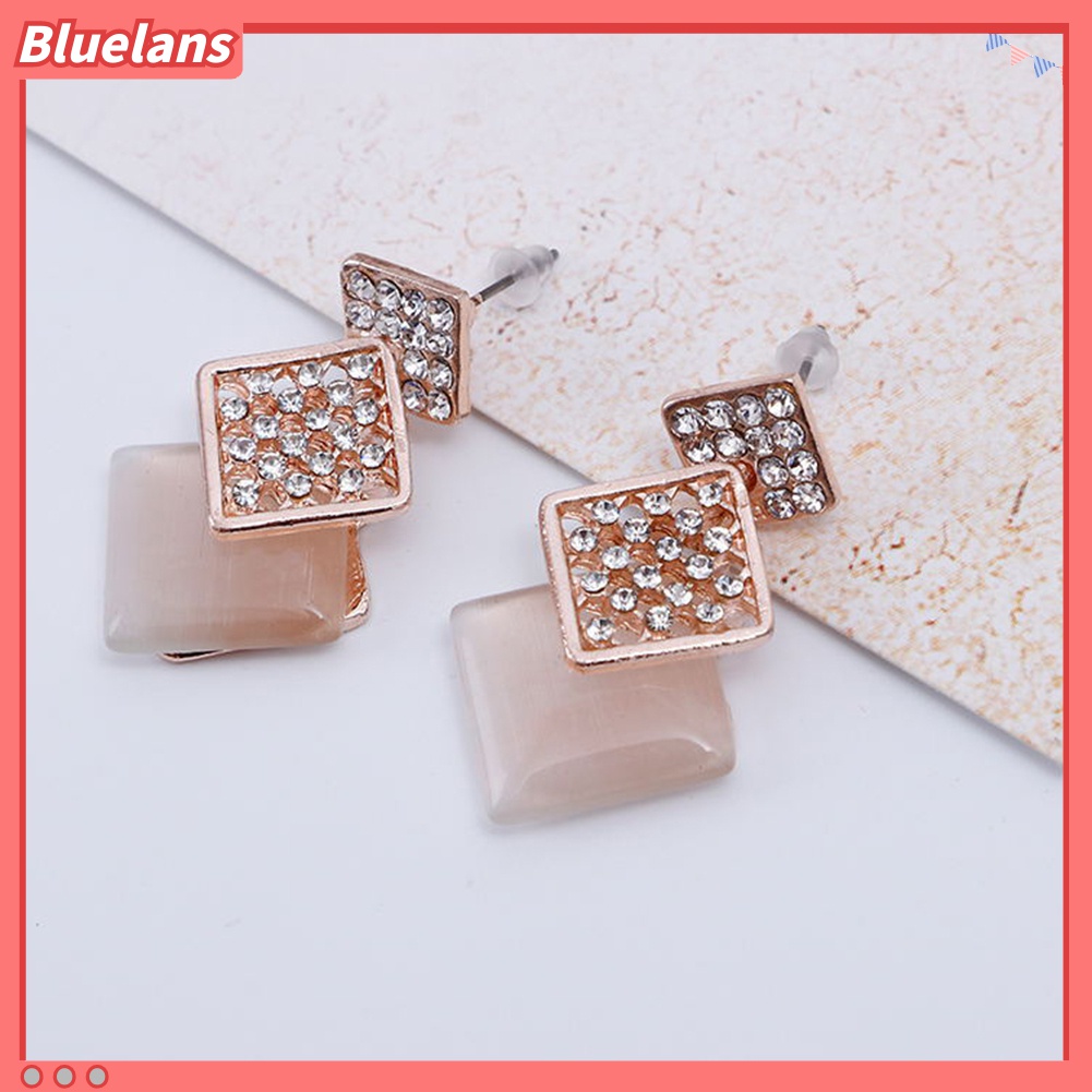 Set Perhiasan Kalung Rantai Anting Liontin Opal Persegi Aksen Berlian Imitasi Untuk Wanita